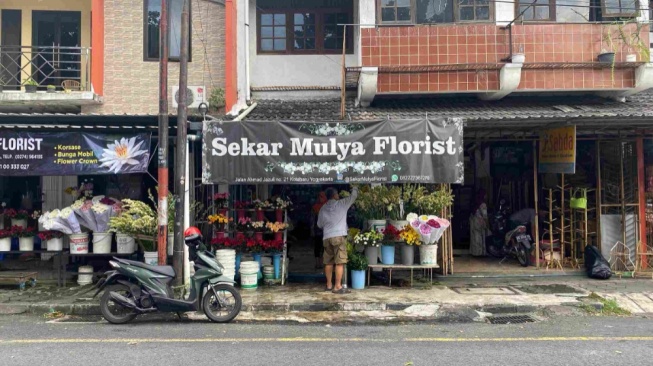 Valentine Tak Cuma soal Cinta, Pedagang Bunga Ikut Panen Rezeki