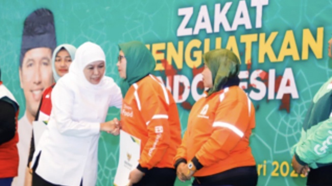 Gubernur Khofifah Indar Parawansa juga menyampaikan penghormatan dan apresiasi kepada Forkopimda, tokoh agama, serta para jemaah yang hadir (Dok: Pemprov Jatim)