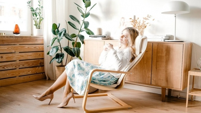 Mindful Detachment: Belajar Ketenangan Batin di Tengah Hidup yang Sibuk