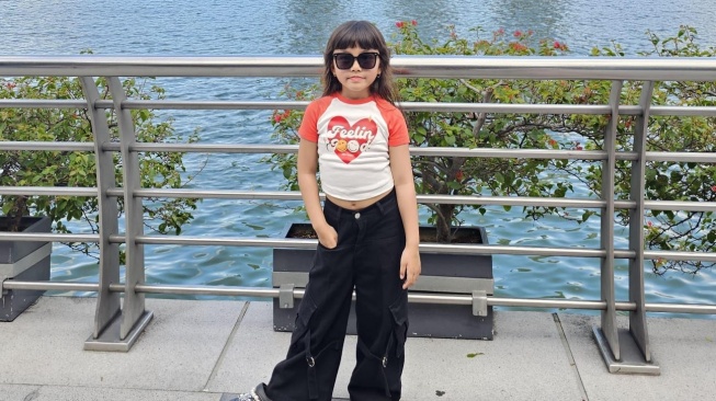 Sosok Shelyn Adlyani Hendroharto, Drummer Cilik dari Papua yang Multitalenta dan Inspiratif