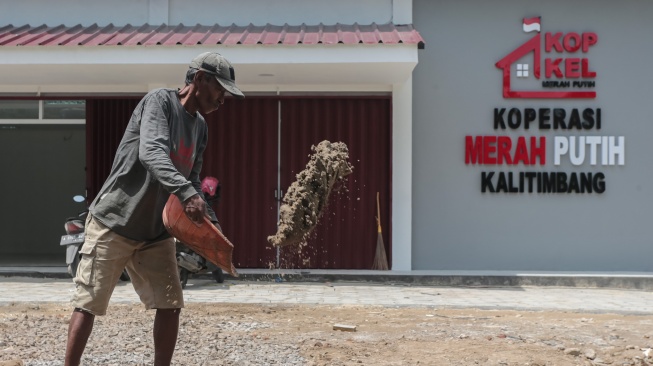 DPR Pertanyakan Alasan Agrinas Impor Pikap India untuk Koperasi Merah Putih