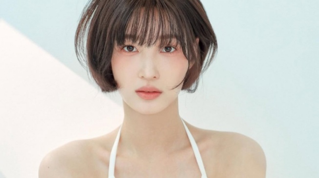 Yulhee Eks LABOUM Ambil Peran Dewasa di Drama Pendek Quiet in the Office
