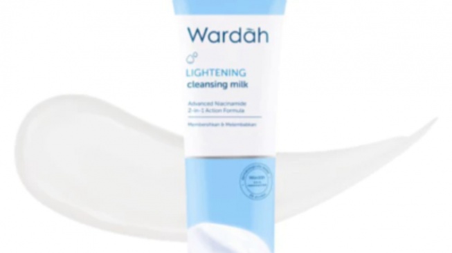 Wardah Lightening Cleansing Milk. [Shoepee]