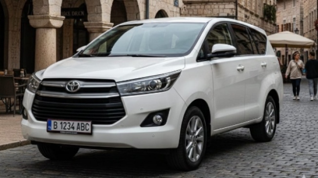 Selisih Baru vs Seken Jauh: Mobil Bekas Innova Reborn Kini Harganya Berapaan?
