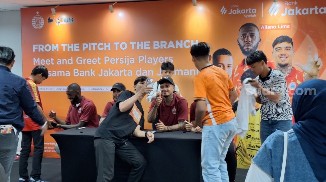Ada Allano Lima hingga Shayne Pattynama, Bintang Persija Sapa The Jakmania di Bank Jakarta