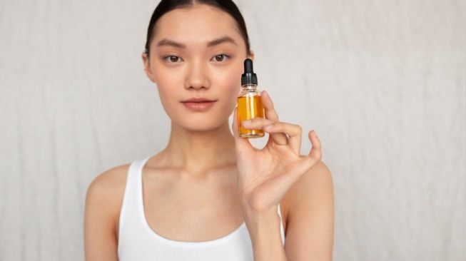 4 Rekomendasi Serum Niacinamide dan Cica, Bagus untuk Kulit Berjerawat dan Kusam