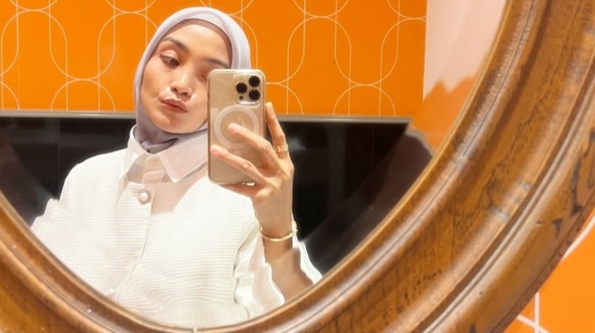 Siapa Bude Wellness? Influencer Anti-Vaksin Viral Hina Dokter Suka Main Tuhan-tuhanan