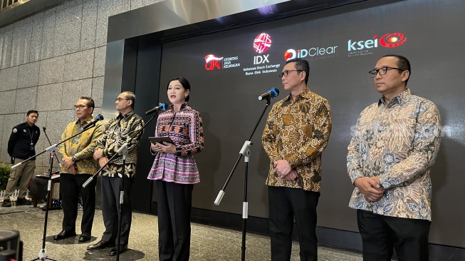 Terbukti Goreng Saham, OJK Beri Sanksi Denda Rp 5,7 Miliar ke Influencer Pasar Modal