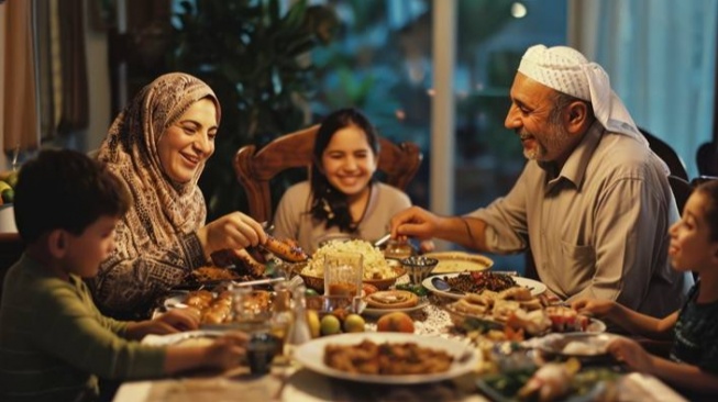 Doa Makan Sahur: Bacaan Lengkap, Niat Puasa, dan Keutamaannya