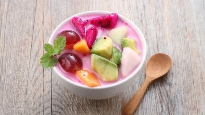 Pilihan 5 Es Buah Klasik, Teman Segar saat Berbuka Puasa