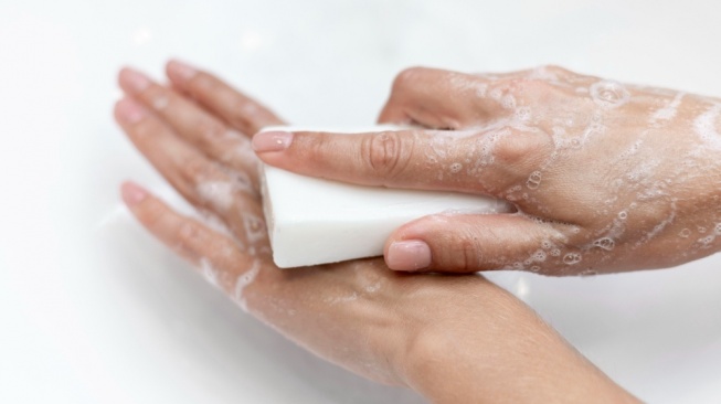 5 Rekomendasi Sabun Mandi di Indomaret yang Bisa Mencerahkan Badan, Harga Murah