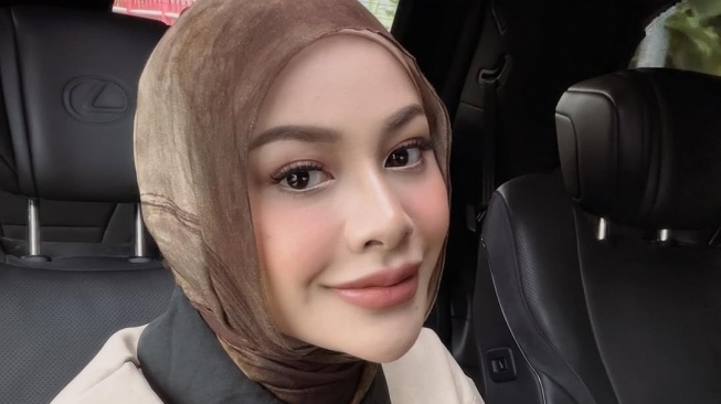 Nail Art Aurel Hermansyah saat Sahur Curi Perhatian, Netizen: Wudunya Sah?