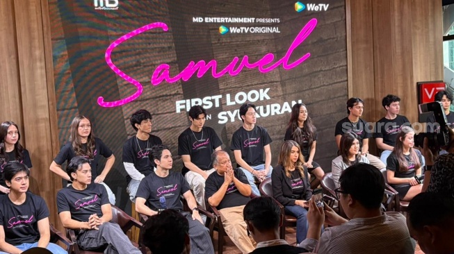 Series Samuel yang dibintangi Fadi Alaydrus dan Saksia Chadwick segera tayang di WeTV. [Tiara Rosana/Suara.com]