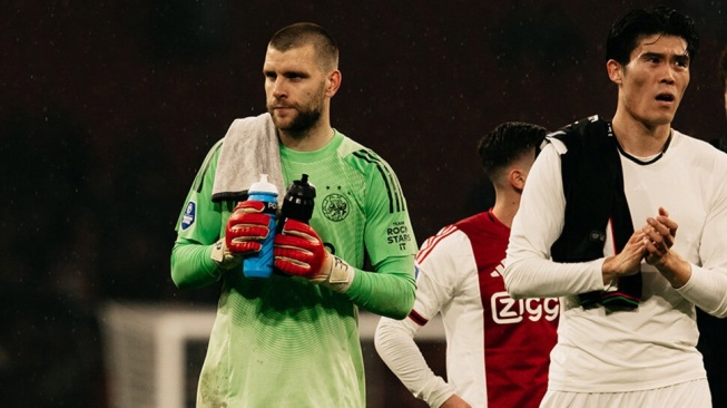 Maarten Paes Blak-blakan Usai Debut di Ajax: Banyak Salah, Tapi Saya Siap Bangkit!