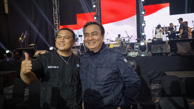 Posan Tobing dan Effendi Simbolon dalam konferensi pers di Smesco Tower, Jakarta Selatan pada Kamis, 19 Februari 2026