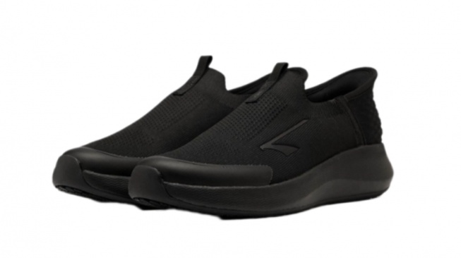 7 Sepatu Lebaran Tanpa Tali untuk Orang Tua, Jalan Kaki Nyaman Bebas Ribet