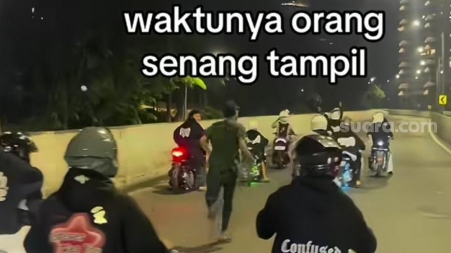 Nekat Bakar Pengikat Portal JLNT Casablanca Demi Konten, Segerombolan Pemotor Kini Diburu Polisi