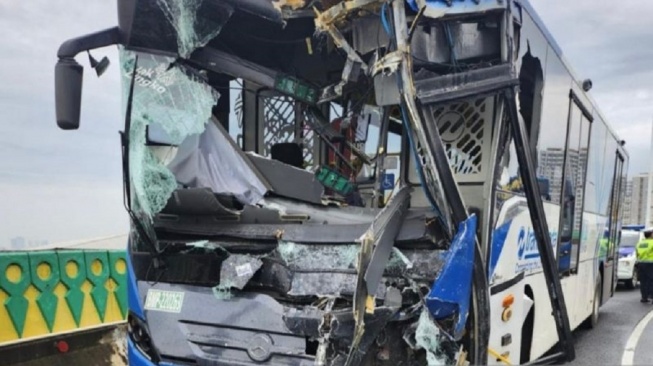 Sopir Tertidur Picu Tabrakan Adu Banteng Transjakarta di Cipulir, 24 Orang Luka-Luka