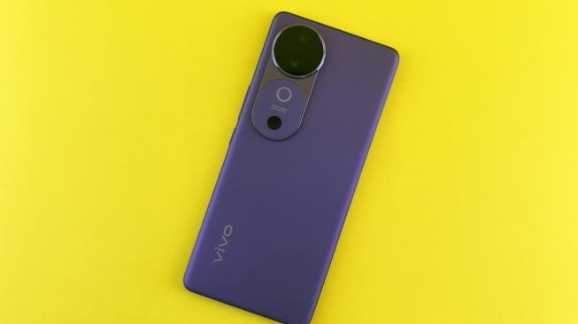Bocoran Vivo V70 FE: Kamera 200MP, Baterai 7000mAh, Update 6 Tahun, Rilis 28 Februari?