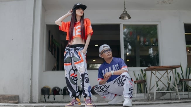 Setelah sukses dengan lagu "EGP", Sundanis kembali merilis single terbaru berjudul "Bad Mood". [Instagram]