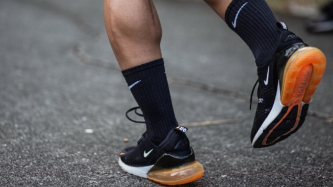 7 Sepatu Lari dengan Cushion Terbaik, Kaki Nyaman Tanpa Takut Cedera