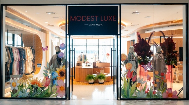 Tren Busana Lebaran 2026 Kini Makin Fleksibel, Modest Luxe Hadirkan Koleksi Terkurasi di Sarinah