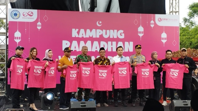 Kampung Ramadan Wedomartani, DRW Skincare Hadirkan Berbagi dan Pemberdayaan UMKM