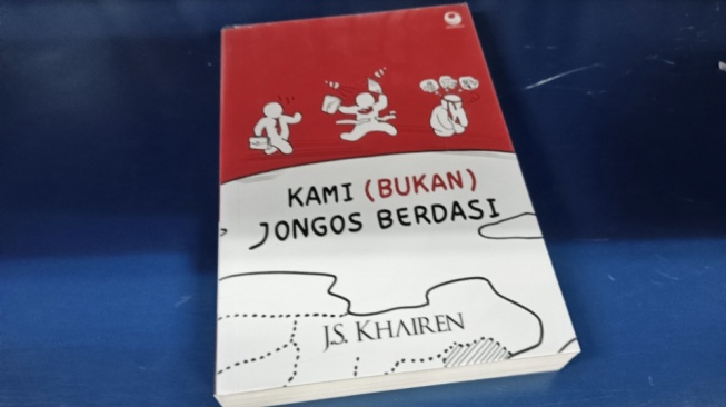 Potret Dunia Kerja yang Penuh Tekanan di Novel Kami (Bukan) Jongos Berdasi