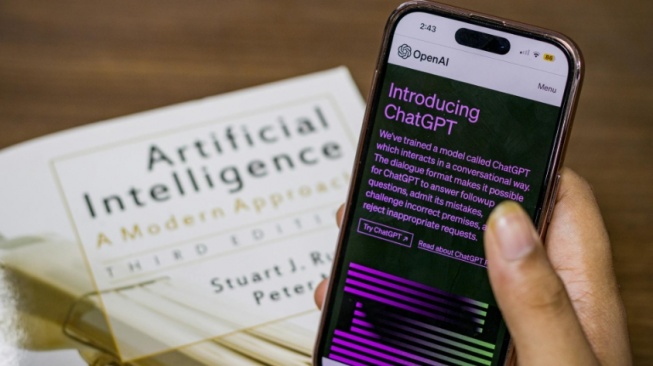 Saat Curhat ke AI Jadi Kebiasaan Baru: Apakah Ini Wujud Kesepian di Era Digital?