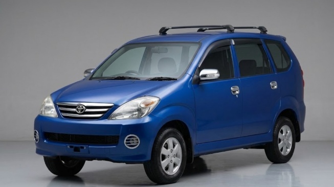 Bukan LCGC, Mobil 7 Penumpang Penggerak RWD Ini Cuma Rp60 Jutaan Jelang Lebaran 2026