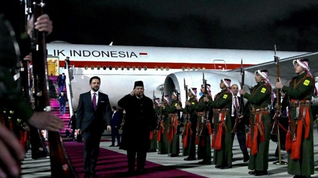 Prabowo Sambangi Yordania, Pesawat Kepresidenan RI Dikawal F-16