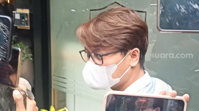 Update Kasus Lesti Kejora vs Yoni Dores, Rizky Billar Datangi Polda Metro Jaya