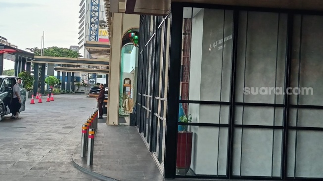 Pernikahan Virgoun dan Lindi Fitriyana digelar tertutup di Episode Hotel, hotel mewah berbintang empat di kawasan Gading Serpong, Tangerang pada Kamis, 26 Februari 2026. [Rena Pangesti/Suara.com]