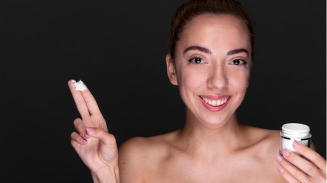 5 Night Cream untuk Kulit Kusam, Bikin Wajah Auto Cerah di Pagi Hari!