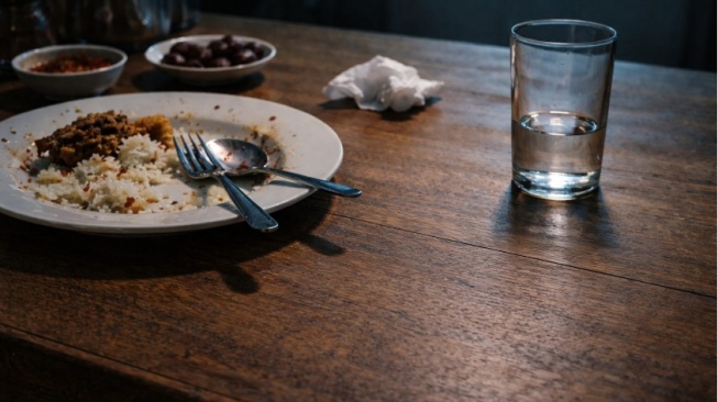 Surat Cerai di Meja Sahur