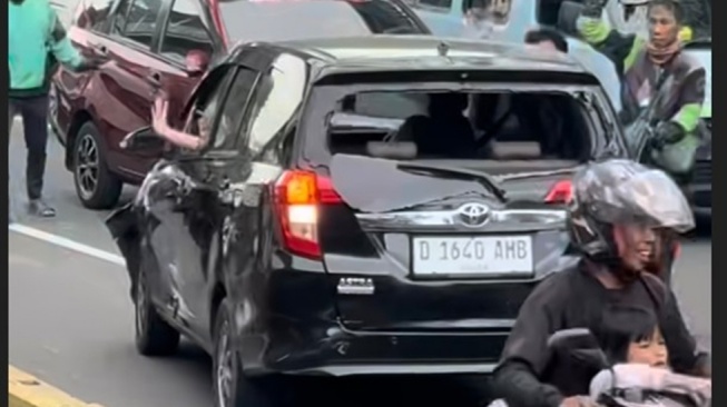 Sopir Toyota Calya Ugal-Ugalan di Jakarta Diamankan, Polisi Tunggu Hasil Tes Urine