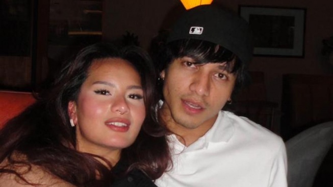 Jefri Nichol Unggah Potret Mesra dengan Zahwa Massaid, Pacaran?