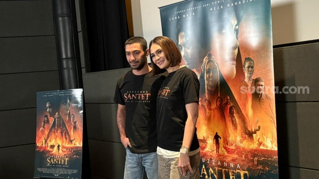 Luna Maya dan Reza Rahadian, pemeran utama film Suzzana: Santet Dosa di Atas Doa ditemui di kawasan Gondangdia, Jakarta Pusat pada Rabu, 25 Februari 2026. [Suara.com/Tiara Rosana]