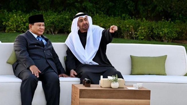 Presiden Prabowo melakukan pertemuan bilateral dengan Presiden Persatuan Emirat Arab (PEA) Sheikh Mohammed bin Zayed Al Nahyan (MBZ) di Istana Qasr Al Bahr, Abu Dhabi, Kamis, 26 Februari 2026. (foto: Biro Pers Sekretariat Presiden)