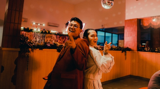 Bukan Sekadar Kuliner, RM Padang Payakumbuah Rilis Video Klip Bareng Davina Karamoy dan Laleilmanino