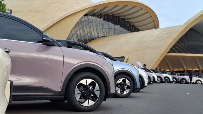 Lebih dari 5000 Unit Mobil Listrik Geely EX2 Siap Penuhi Jalanan Indonesia