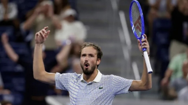 Petenis Rusia Daniil Medvedev Terjebak di Dubai Usai Serangan AS-Israel ke Iran
