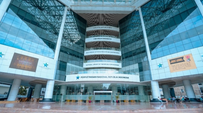 Anggaran Perpusnas Dipangkas 280 Miliar: Di Balik Error Panjang iPusnas Kita