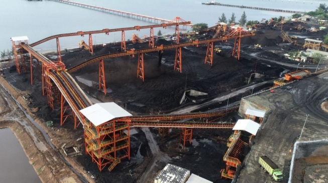 Dorong Green Mining, PLN Salurkan 23.040 Unit REC PT Borneo Indobara