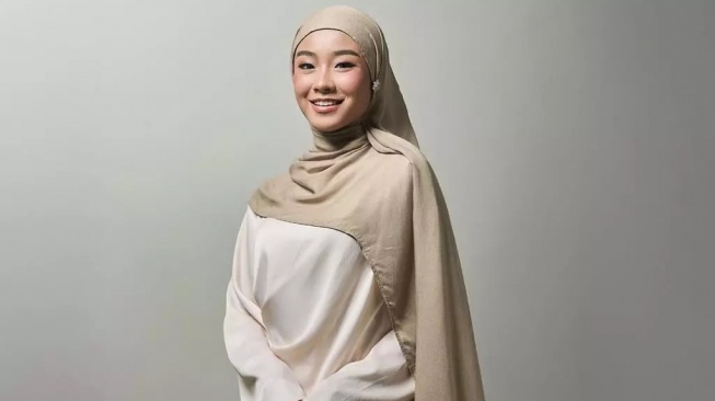 ZM Leeya Pashmina Viscose by Zaskia Mecca (Shopee/Zaskia Mecca Official Shop)