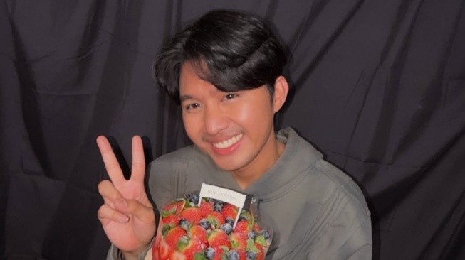 Komentari Busana Istri Gubernur Kaltim, Andre Panaga Didoakan Selamat Sampai Lebaran