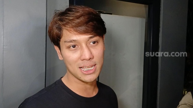 Hatinya Tersentuh, Rizky Billar Ternyata Sudah 6 Bulan Adopsi Anak Berkebutuhan Khusus