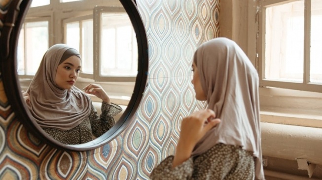 Ramadan dan Seni Mengendalikan Ego: Puasa Jari di Medsos yang Susah Minta Ampun