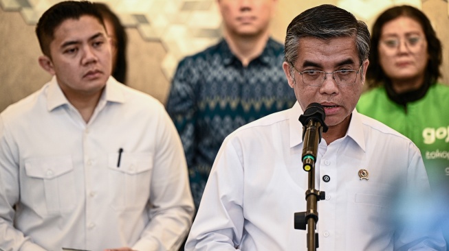 Kemnaker Respons Laporan 25 Ribu Buruh Belum Terima THR: Perusahaan Wajib Bayar Plus Denda