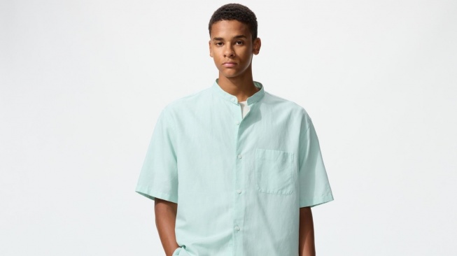 Kemeja Katun Linen Kerah Tegak Lengan Pendek Polos UNIQLO (Uniqlo)